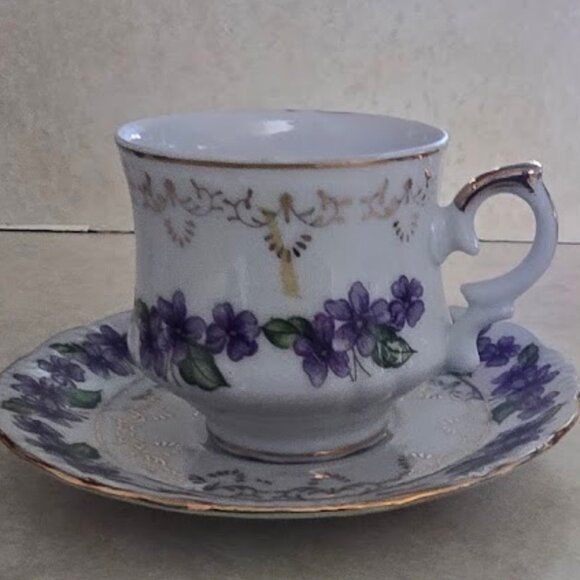 Inarco Japan Demitasse Tea Cup and Saucer with Violets - Picture 1 of 2